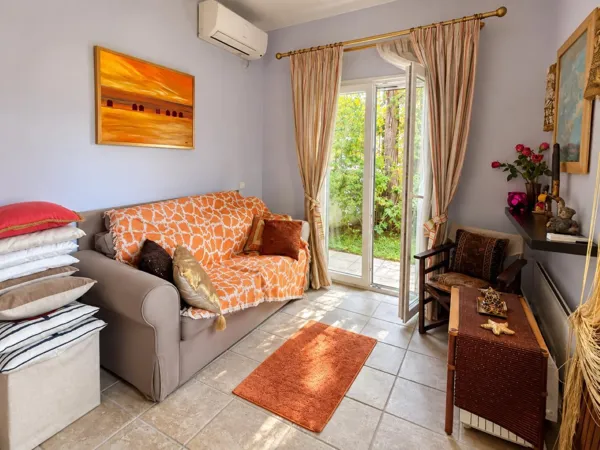 Renovated detached Holiday home with Garden - Aegina , Aegina, Saronic Islands