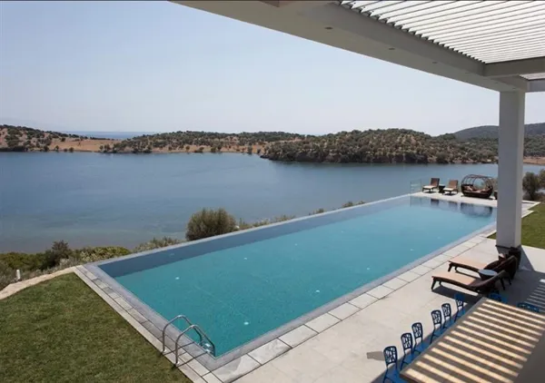 Graciously positioned modern villa - Fteli, Lesvos, North Aegean Islands