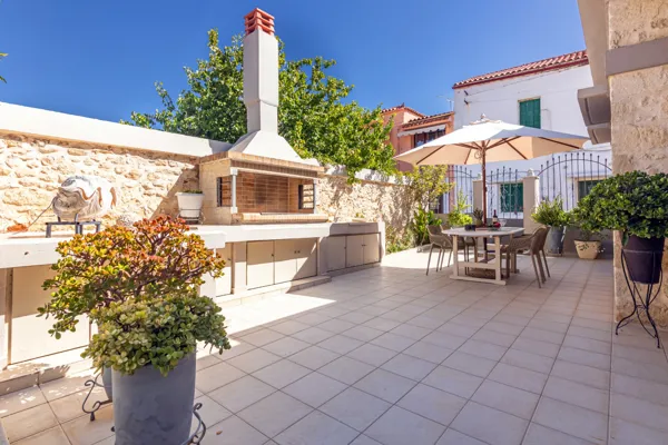 Beautiful traditional house  - Epano Archanes, Crete