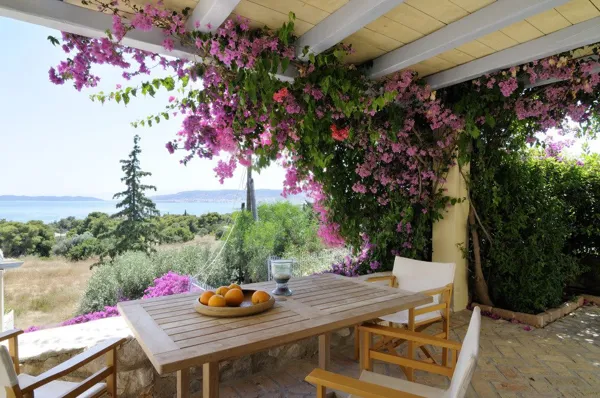 Villa of Unique Beauty with Guest House and Swimming Pool in Aghios Aimilianos - AGIOS AIMILIANOS, Argolis, Peloponnese