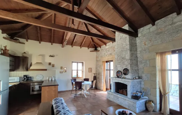 Beautiful stone-house close to all amenities  - Kardamyli, Messinia, Peloponnese