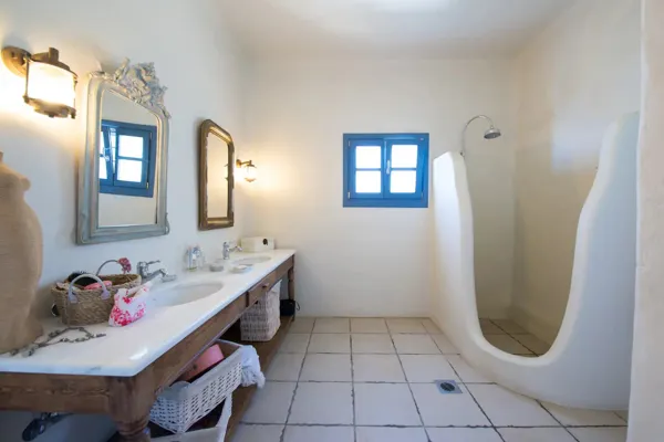 Beautiful villa just steps from the sea - Vourkari, Kea, Cyclades Islands