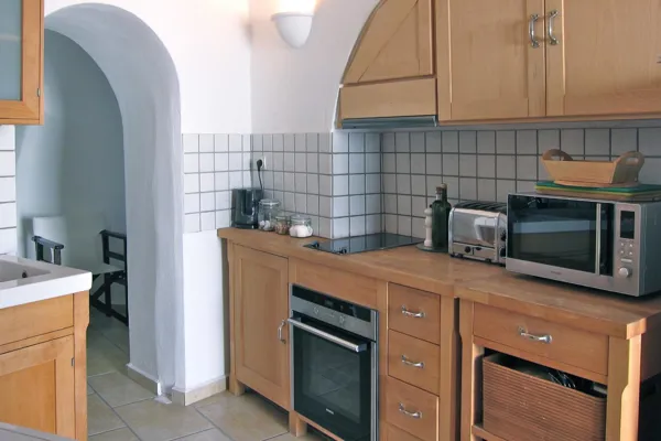 Traditional Restored 4-bedroom house - Pyrgos, Santorini, Cyclades Islands