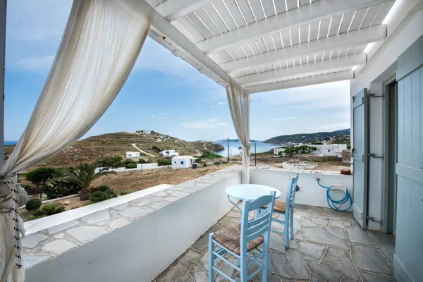 Traditional house next to the beach - Faros, Sifnos, Cyclades Islands