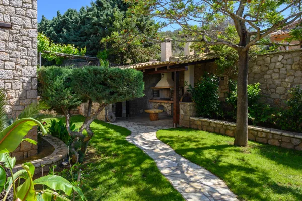 Stone villa with modern amenities  - Mesochori, Messinia, Peloponnese