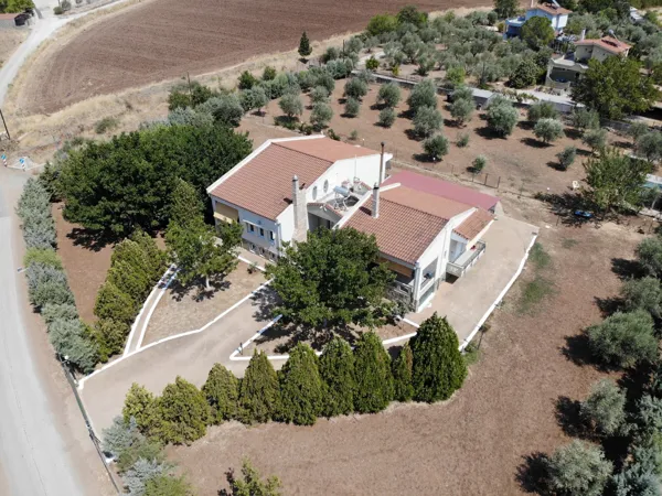 Country house close to lakes and the seashore - Mouriki, Voiotia, Central Greece