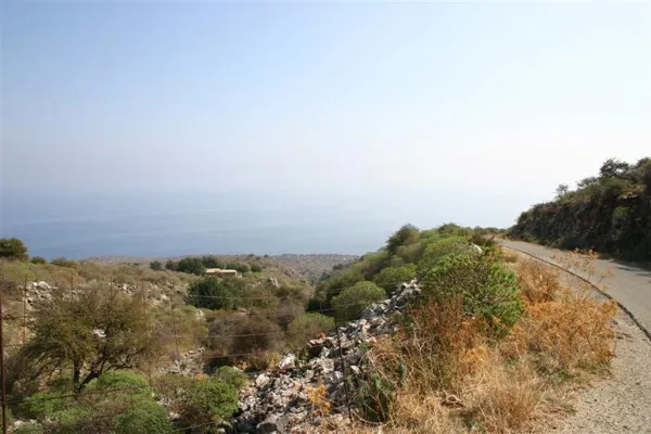 Hillside development plot close to the sea - Kefalas, Chania, Crete