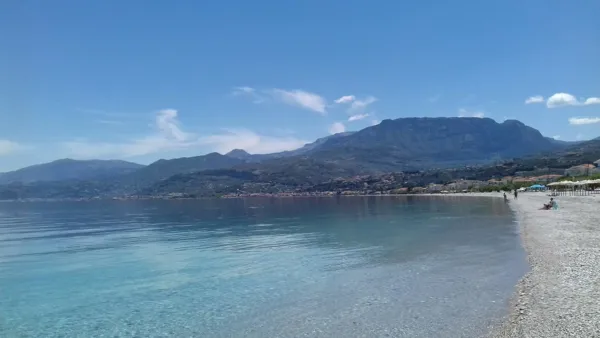 Sea front land plot with valid building permit - Akrata, Achaïa, Peloponnese