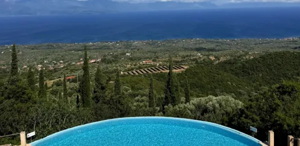 Golden Visa Eligible Luxury Maisonette with Private Garden & Infinity Pool in Messinia - Petaldi, Peloponnese