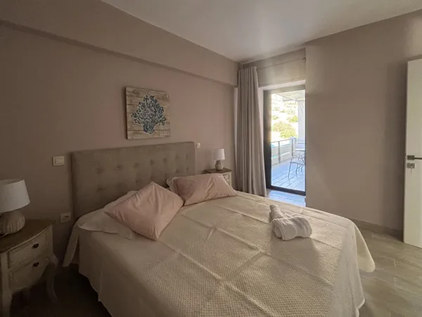 Live by the Sea- Furnished Apartment in Saronida - Saronida, Attica