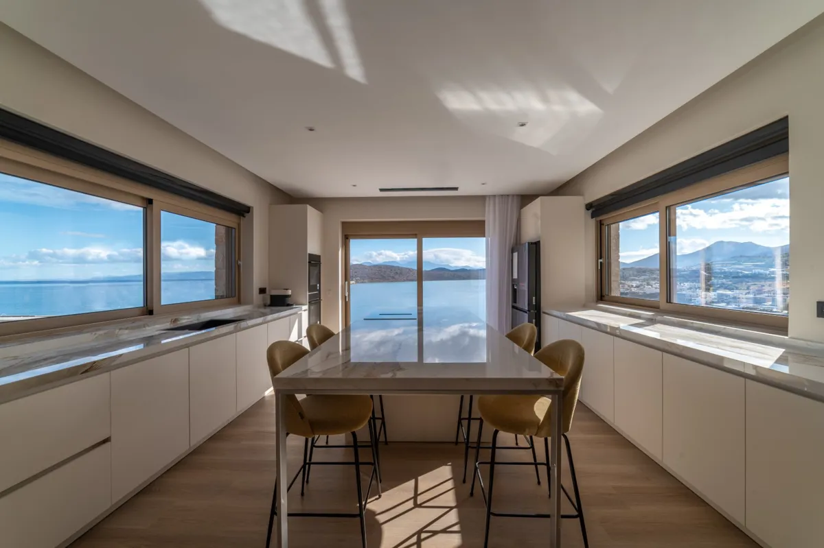 Newly-built, seafront villa  - Plaka, Lasithi, Crete