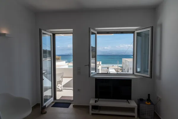 Beachfront residence    - Isterni, Paros, Cyclades Islands