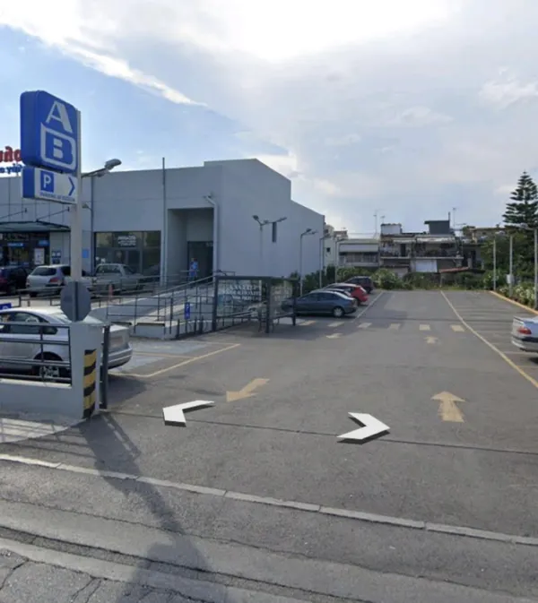 Commercial Property in Central Location - Kiato, Korinthia, Peloponnese
