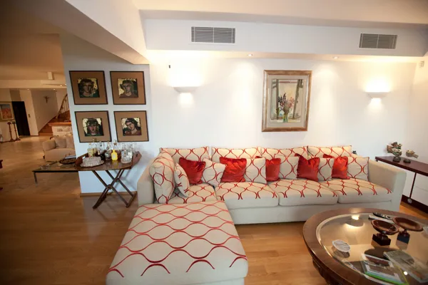 Unique Villa with Swimming Pool in Lagonisi  - Lagonissi