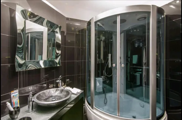 Luxury villa in Athens suburbs - Porto Rafti, Attica