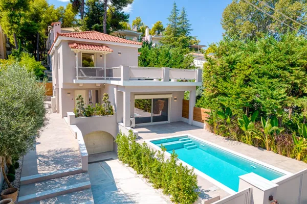 Fully renovated luxury villa with pool & garden in Drosia - Drosia, Attica