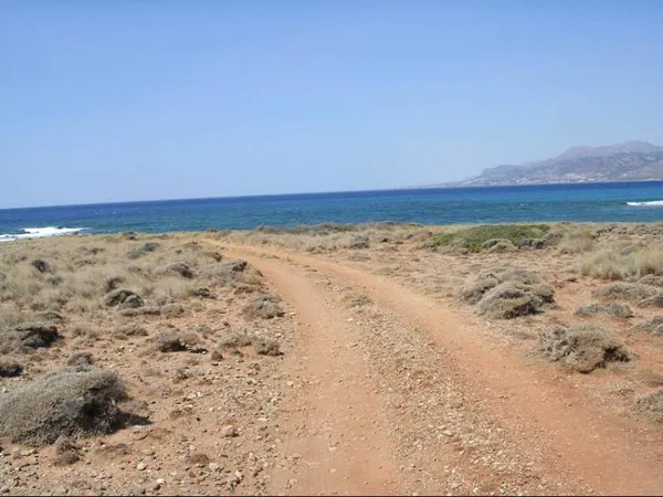 Land plot with large sea frontage - Makrygialos, Lasithi, Crete