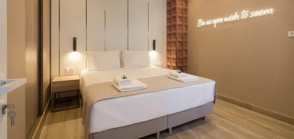 Premium serviced apartment building in central Athens - Omonia, Attica