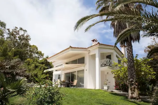 Exceptional Detached Villa for Sale in Legrena - Sounio, Attica