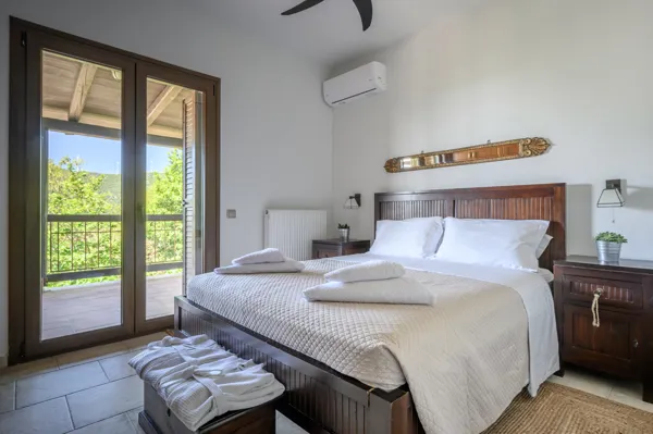 Stone villa with modern amenities  - Mesochori, Messinia, Peloponnese
