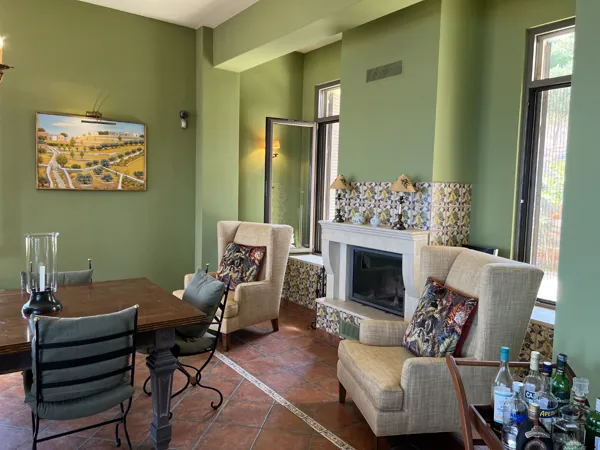Seafront villa of amazing Tuscan-style interior  - Varnavas, Attica