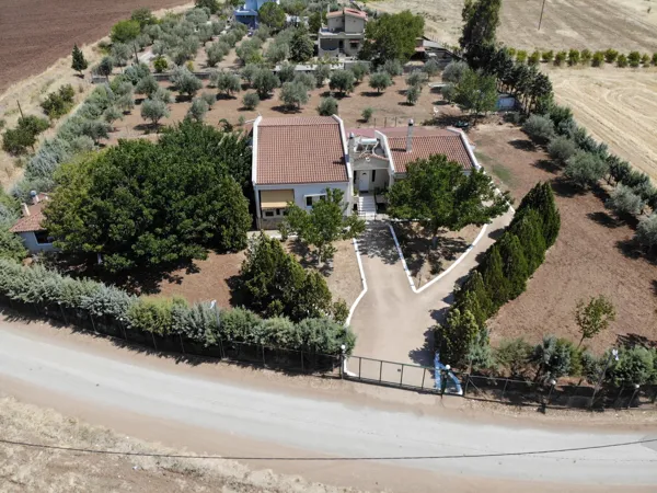 Country house close to lakes and the seashore - Mouriki, Voiotia, Central Greece