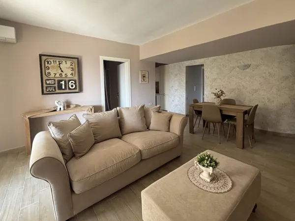 Live by the Sea- Furnished Apartment in Saronida - Saronida, Attica