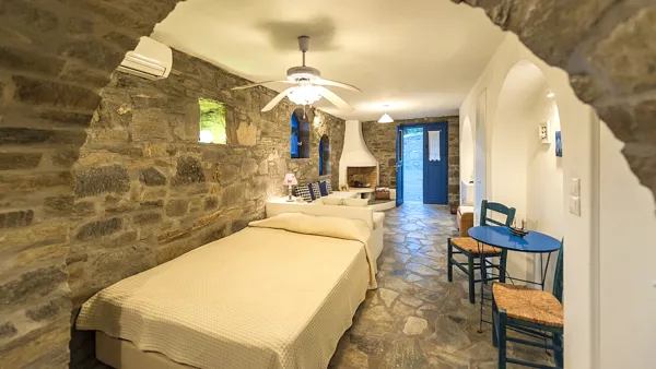 Villa with Pool & Sea View - Aspro Chorio, Paros, Cyclades Islands
