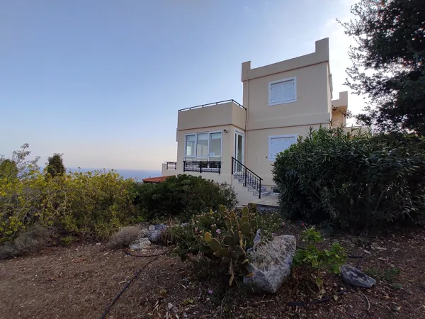 Hilltop villa overlooking the sea in Crete - Prines, Rethymno, Crete