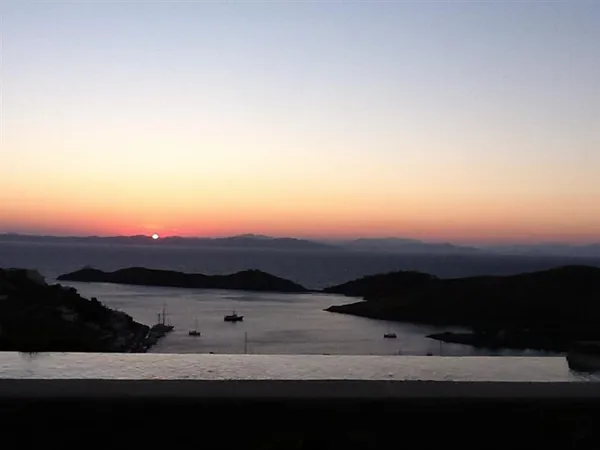 Comfortable vacation home on island close to Athens - Vourkari, Kea, Cyclades Islands
