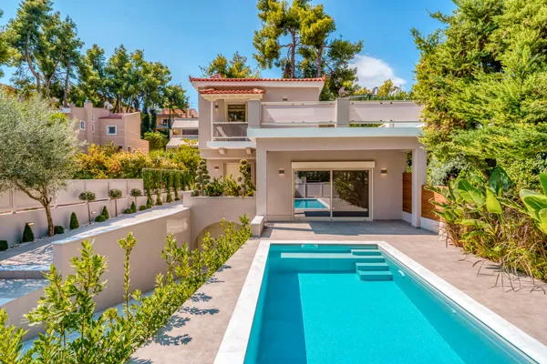 Fully renovated luxury villa with pool & garden in Drosia - Drosia, Attica