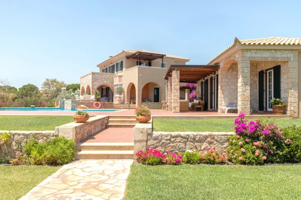 Waterfront estate - Thermisia, Argolis, Peloponnese