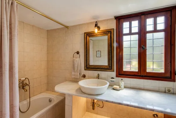 Traditional Villa with Pool & Views - Vrouchas, Lasithi, Crete