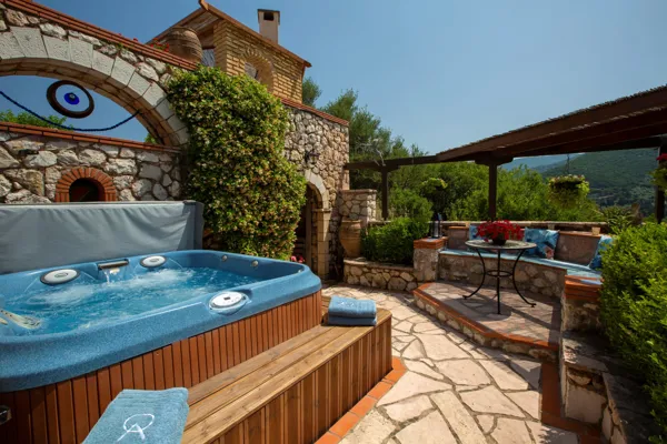 Exclusive retreat nestled on the hills above Nydri in Lefkada - Nydri, Lefkada, Ionian Islands