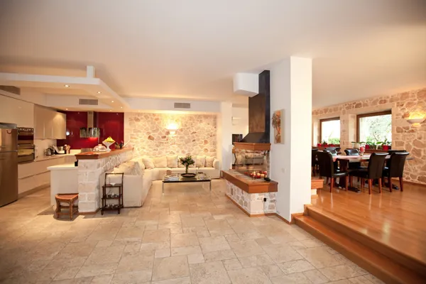 Unique Villa with Swimming Pool in Lagonisi  - Lagonissi