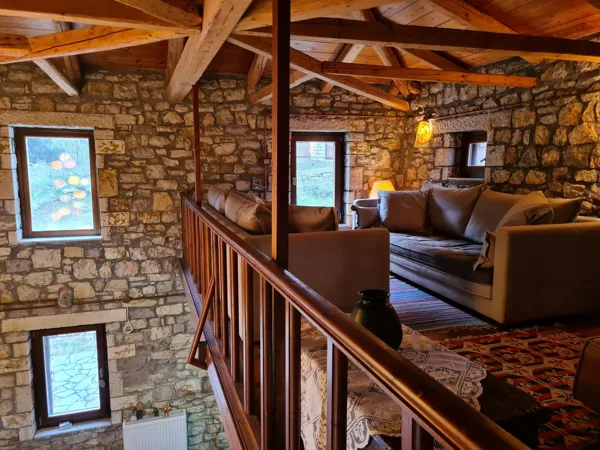 Charming stone mansion, chalet style - Kleitoria, Achaïa, Peloponnese