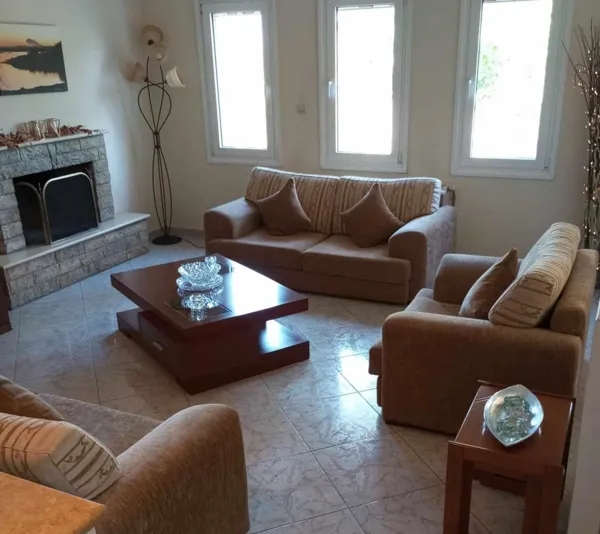 Country house close to lakes and the seashore - Mouriki, Voiotia, Central Greece
