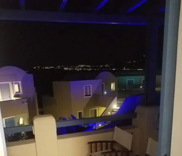 Villa in Akrotiri with caldera views and private pool - Akrotiri, Santorini, Cyclades Islands