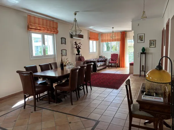 Great located residence in the north suburb of Lykovrysi - Lykovrysi, Attica