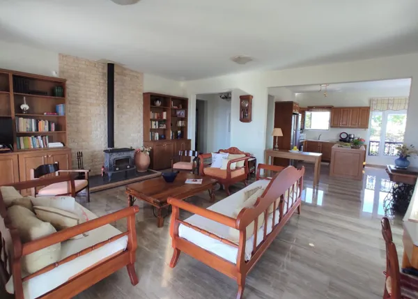 Hilltop villa overlooking the sea in Crete - Prines, Rethymno, Crete