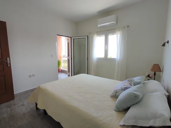 Hilltop villa overlooking the sea in Crete - Prines, Rethymno, Crete