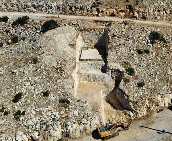 Great located buildable plot with unobstructed view - Saronida