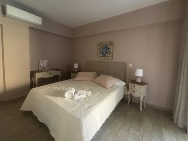 Live by the Sea- Furnished Apartment in Saronida - Saronida, Attica