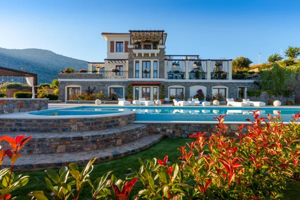 Sprawling seafront mansion - Elounda, Elounda, Crete