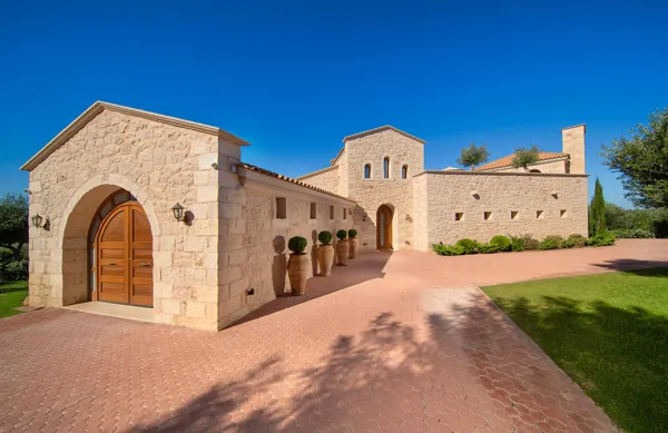 A modern villa with traditional aesthetic - Asteri, Rethymno, Crete