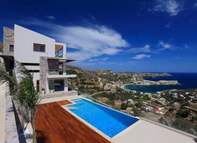Deluxe villa with incredible panoramic views   