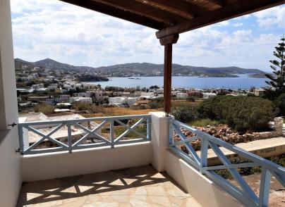 House with panoramic views to Foinikas bay and the sea