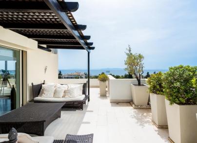 Top Floor Apartment in Athens Riviera