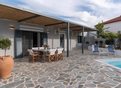 Fully renovated house close to all amenities