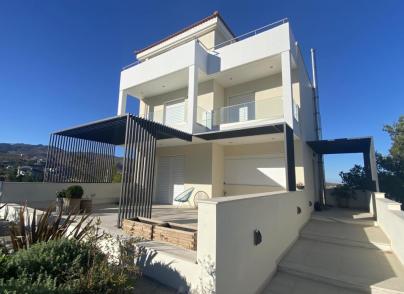 House with panoramic views in Athen’s suburbs 